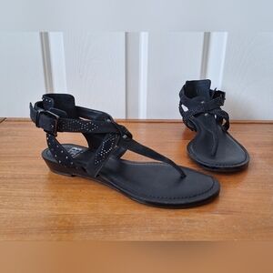 Gianni Bini Leather T strap gladiator sandals studded low heel thong flip flops